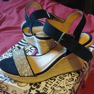 Bling wedges